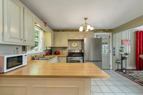 324 Prospect Street Franklin NH 03235