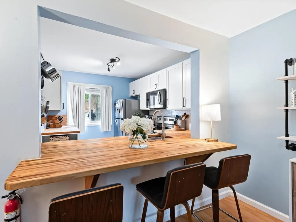 309 Sugar Tree Lane South Burlington VT 05403
