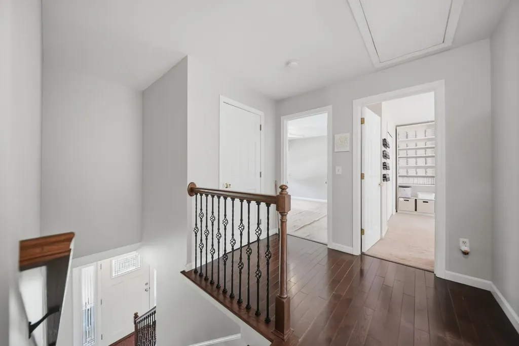 13 Stirling Avenue Hooksett NH 03106