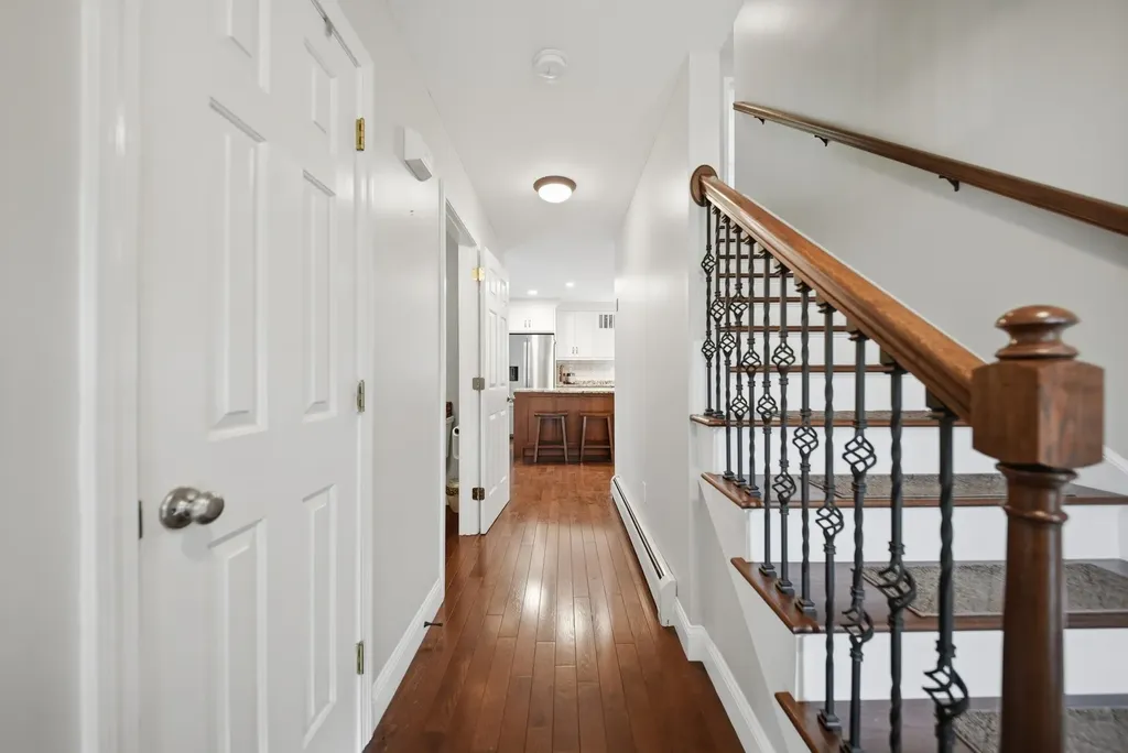 13 Stirling Avenue Hooksett NH 03106