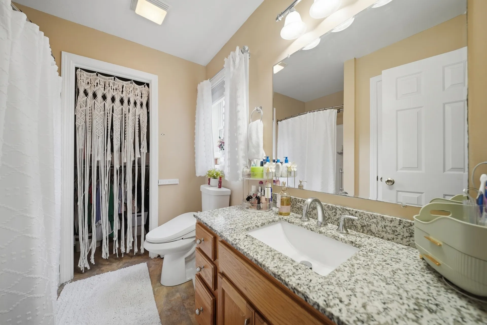 13 Stirling Avenue Hooksett NH 03106