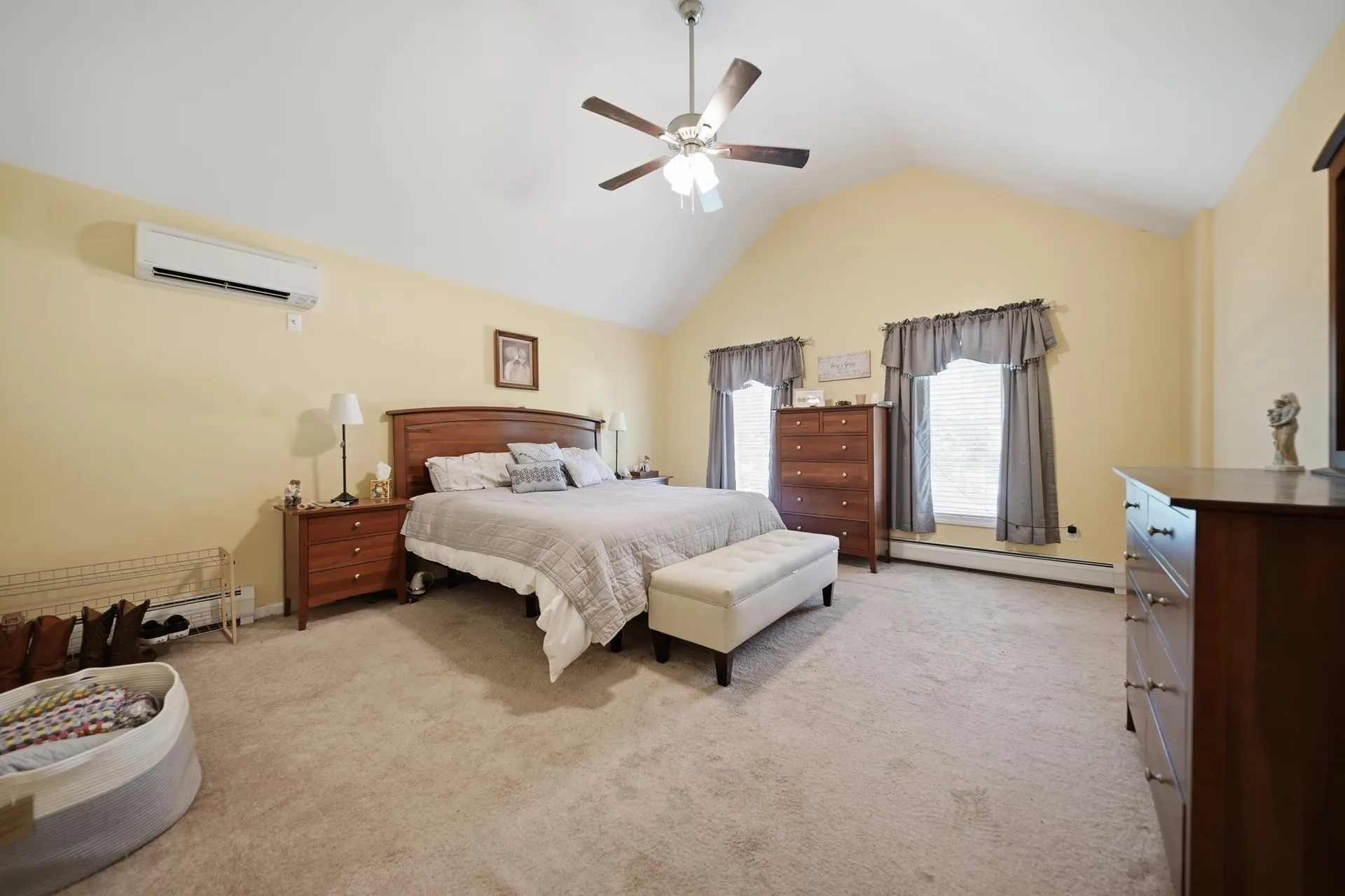13 Stirling Avenue Hooksett NH 03106