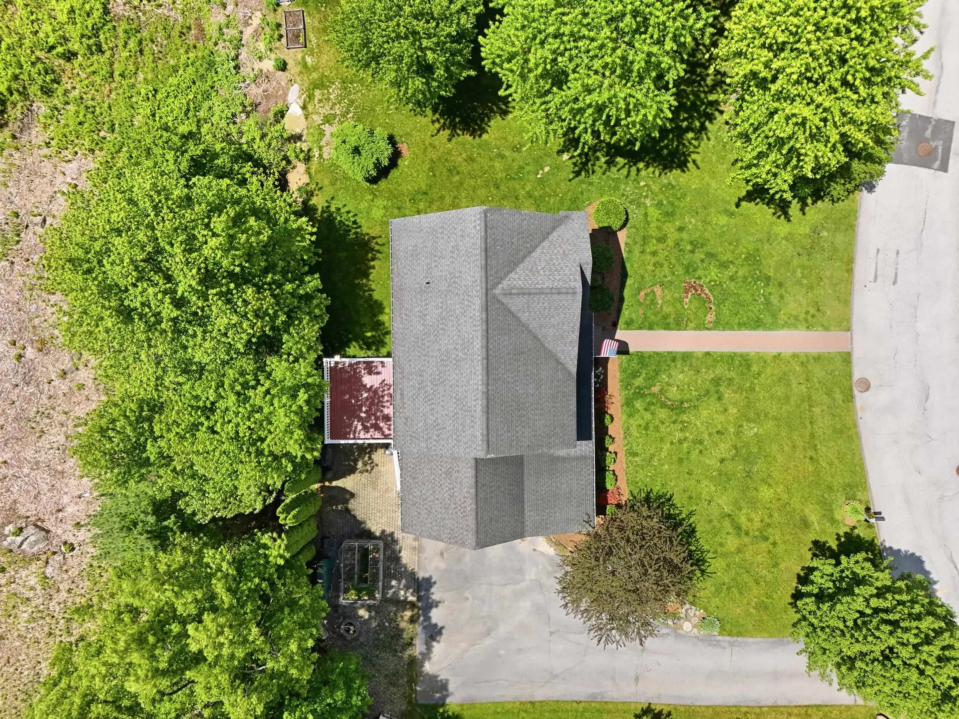 13 Stirling Avenue Hooksett NH 03106