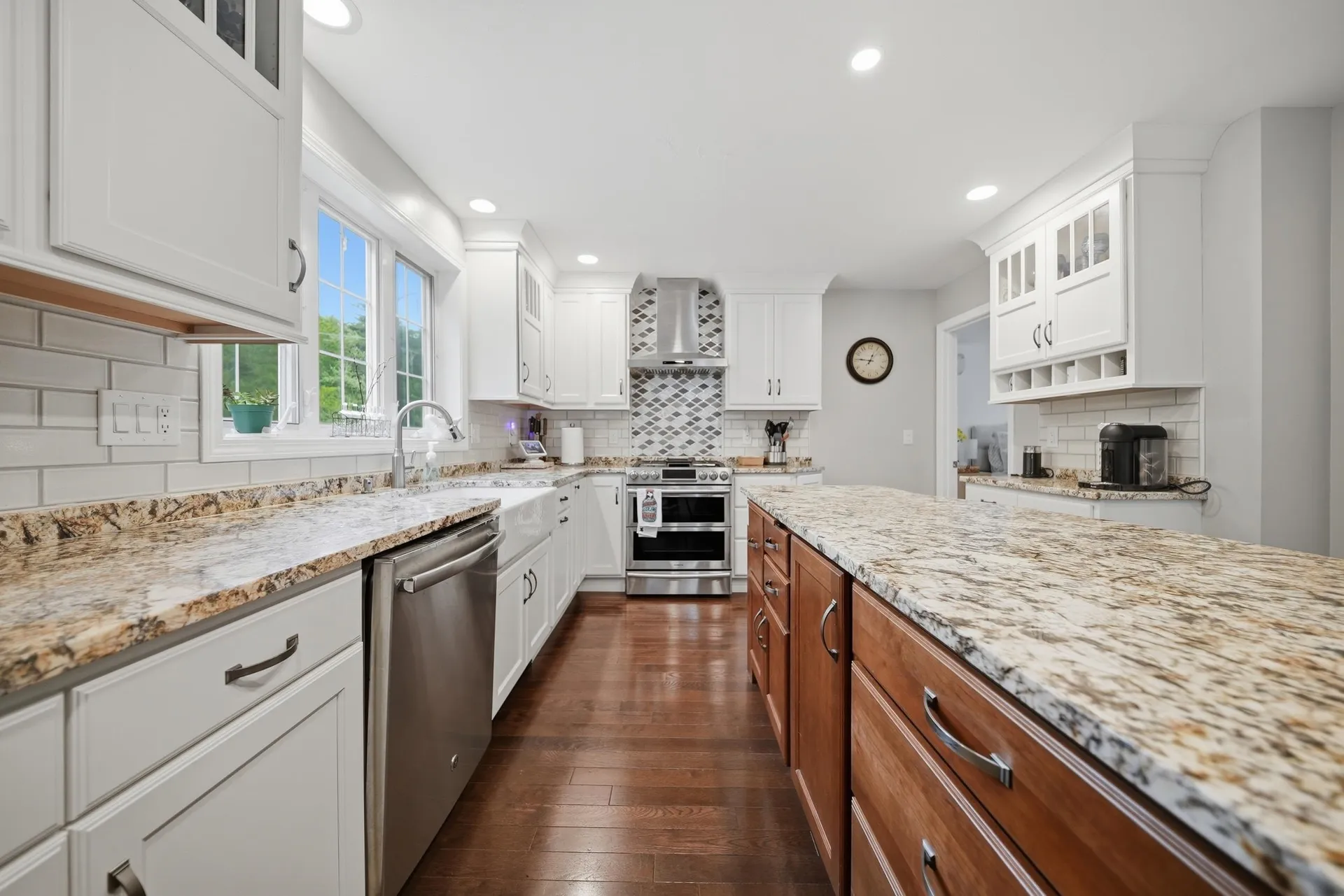 13 Stirling Avenue Hooksett NH 03106