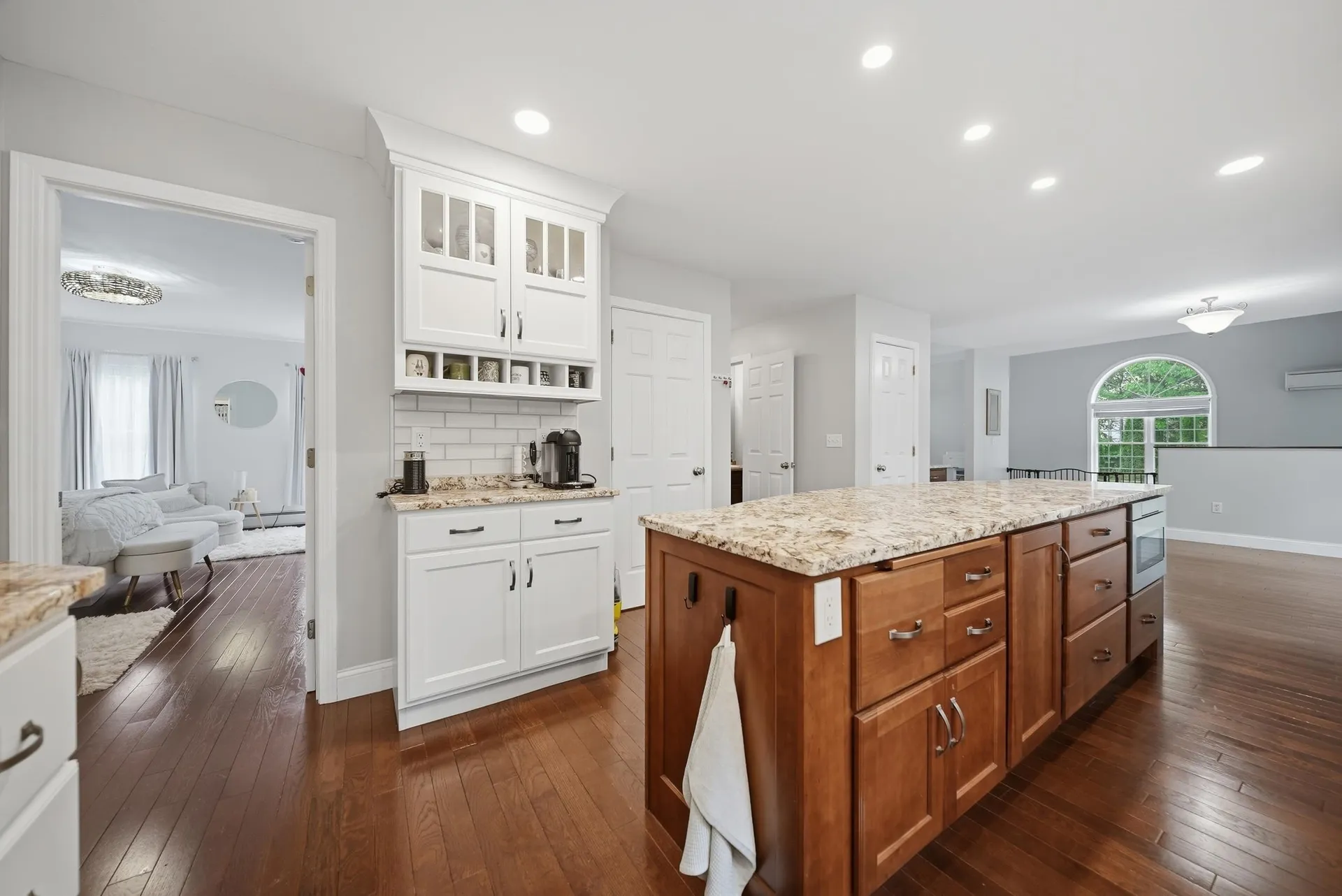 13 Stirling Avenue Hooksett NH 03106