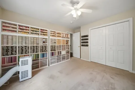 13 Stirling Avenue Hooksett NH 03106