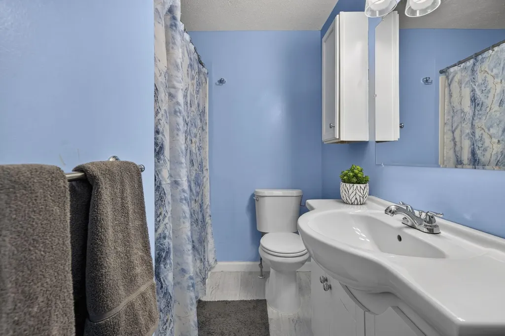 127 Glass Street Pembroke NH 03275