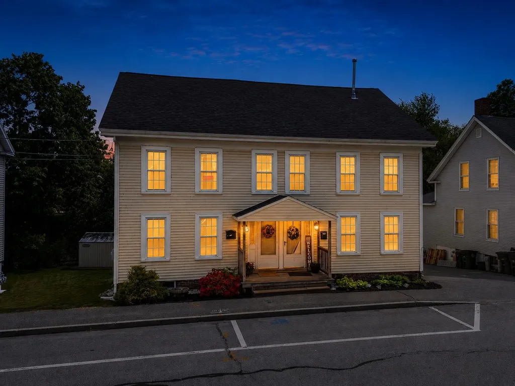 127 Glass Street Pembroke NH 03275
