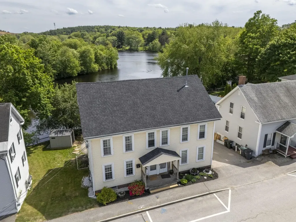 127 Glass Street Pembroke NH 03275