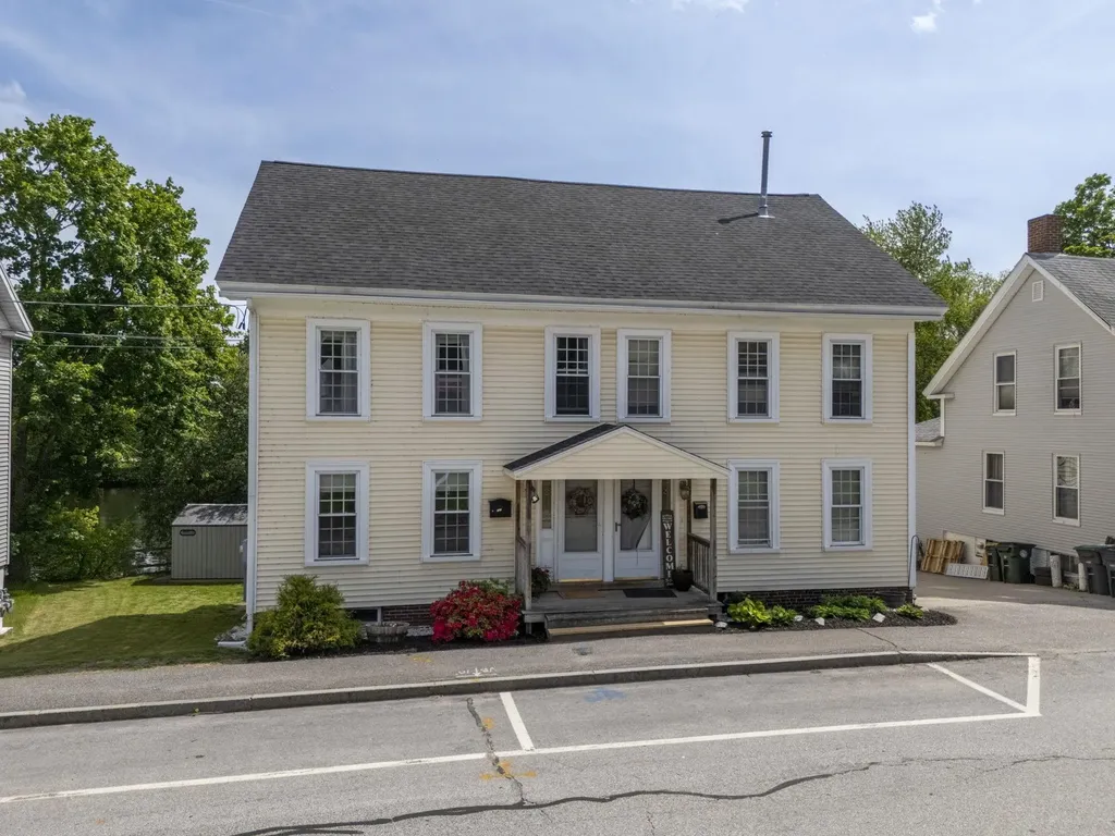 127 Glass Street Pembroke NH 03275