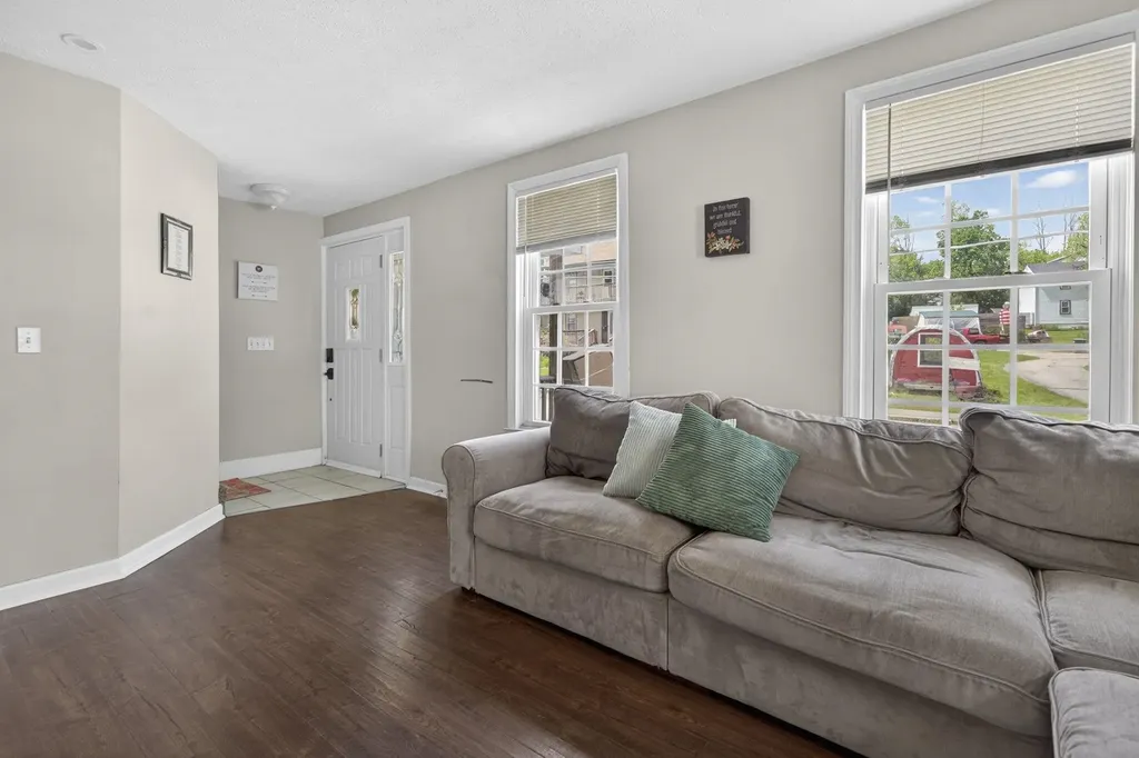 127 Glass Street Pembroke NH 03275