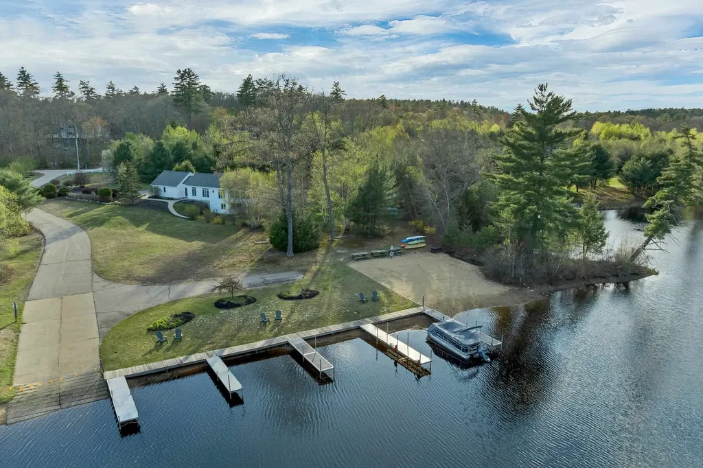 58 Pointe Trinity Drive Strafford NH 03884