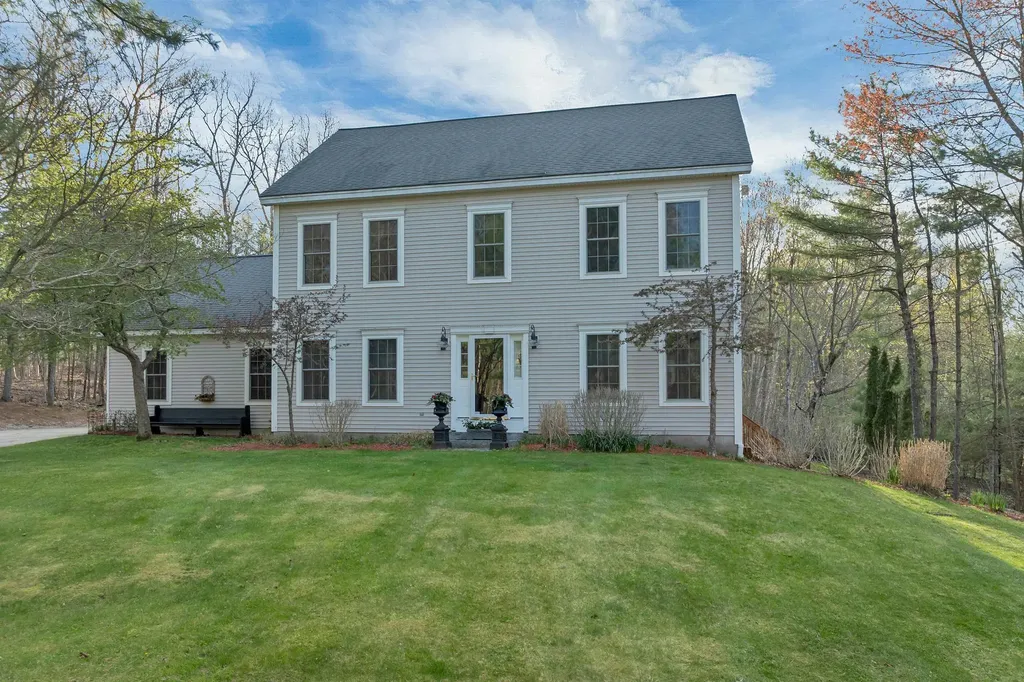 58 Pointe Trinity Drive Strafford NH 03884