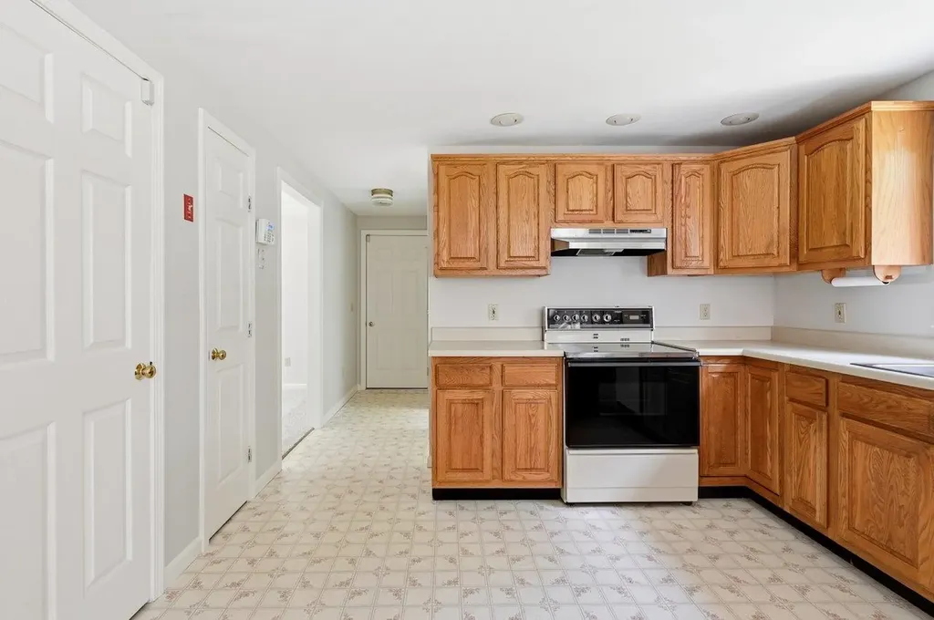 11 Lovell Road Stratham NH 03885