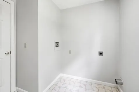 11 Lovell Road Stratham NH 03885
