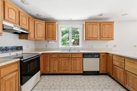 11 Lovell Road Stratham NH 03885