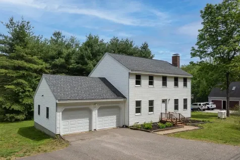 11 Lovell Road Stratham NH 03885