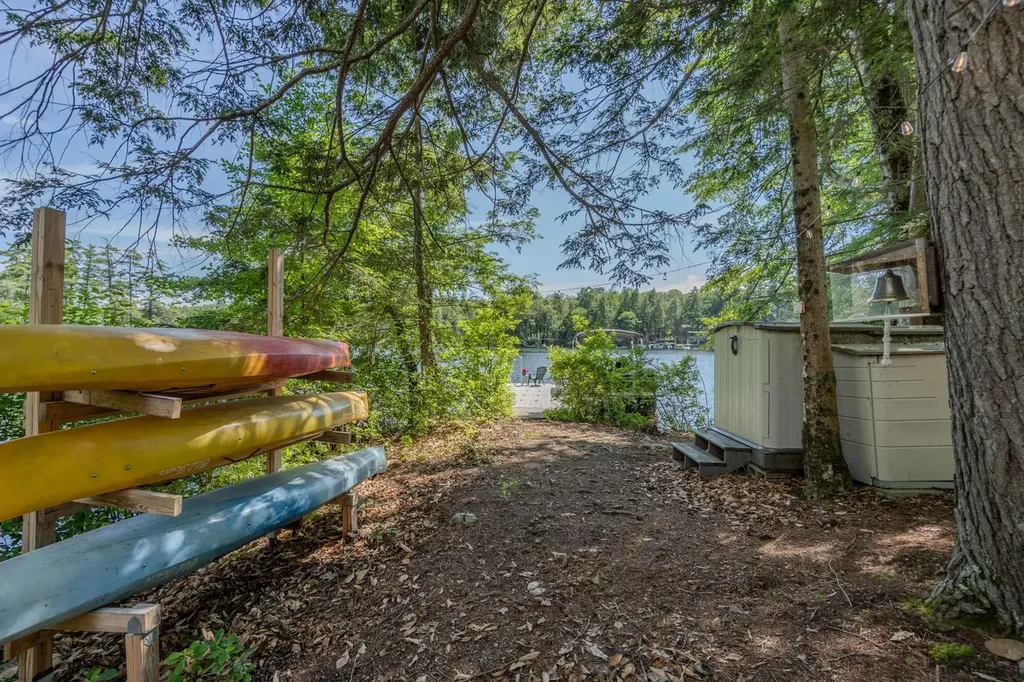 60 Beech Island Strafford NH 03884