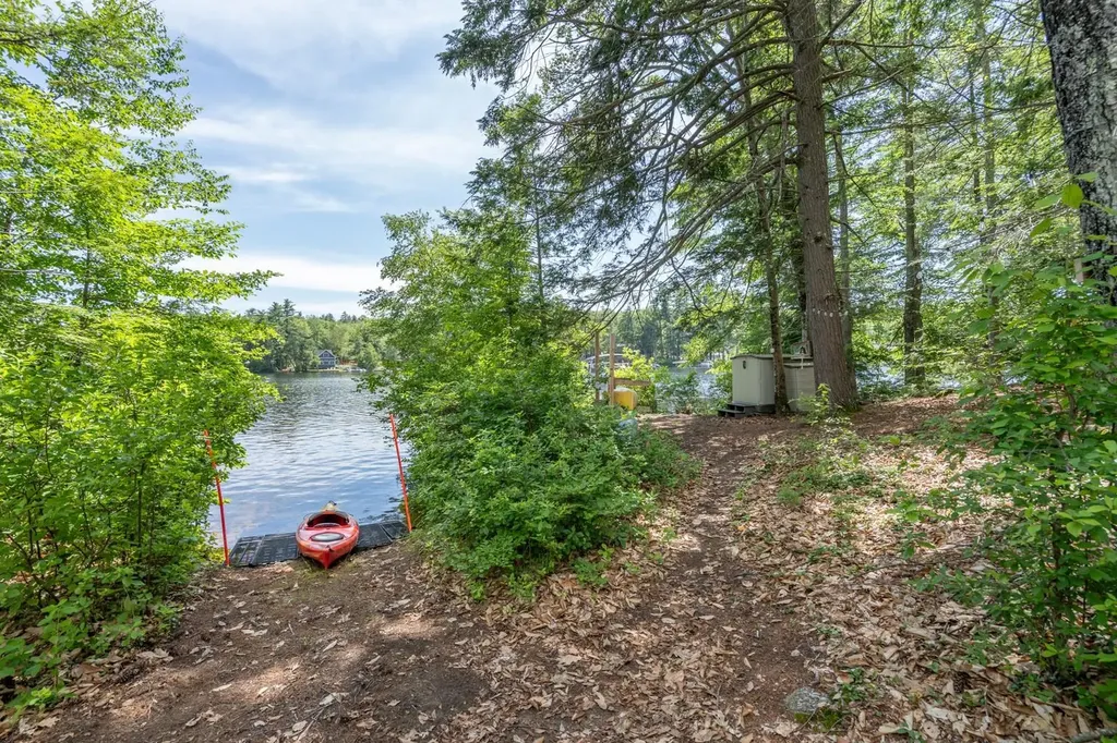 60 Beech Island Strafford NH 03884