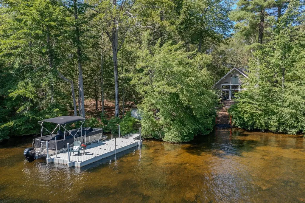 60 Beech Island Strafford NH 03884