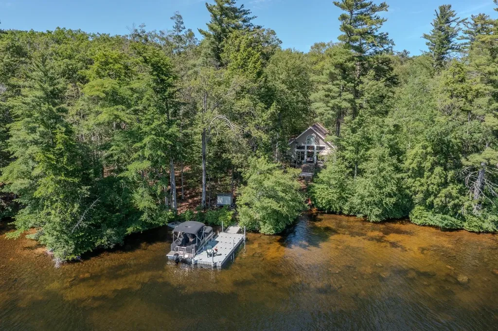 60 Beech Island Strafford NH 03884