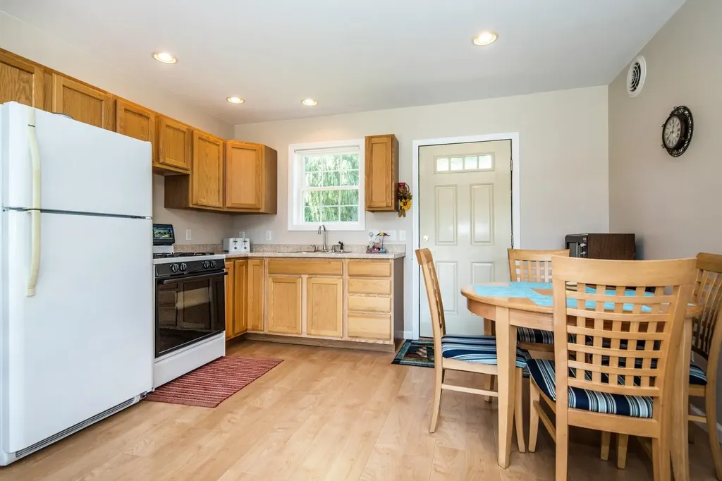 558 Burr Pond Road Sudbury VT 05733