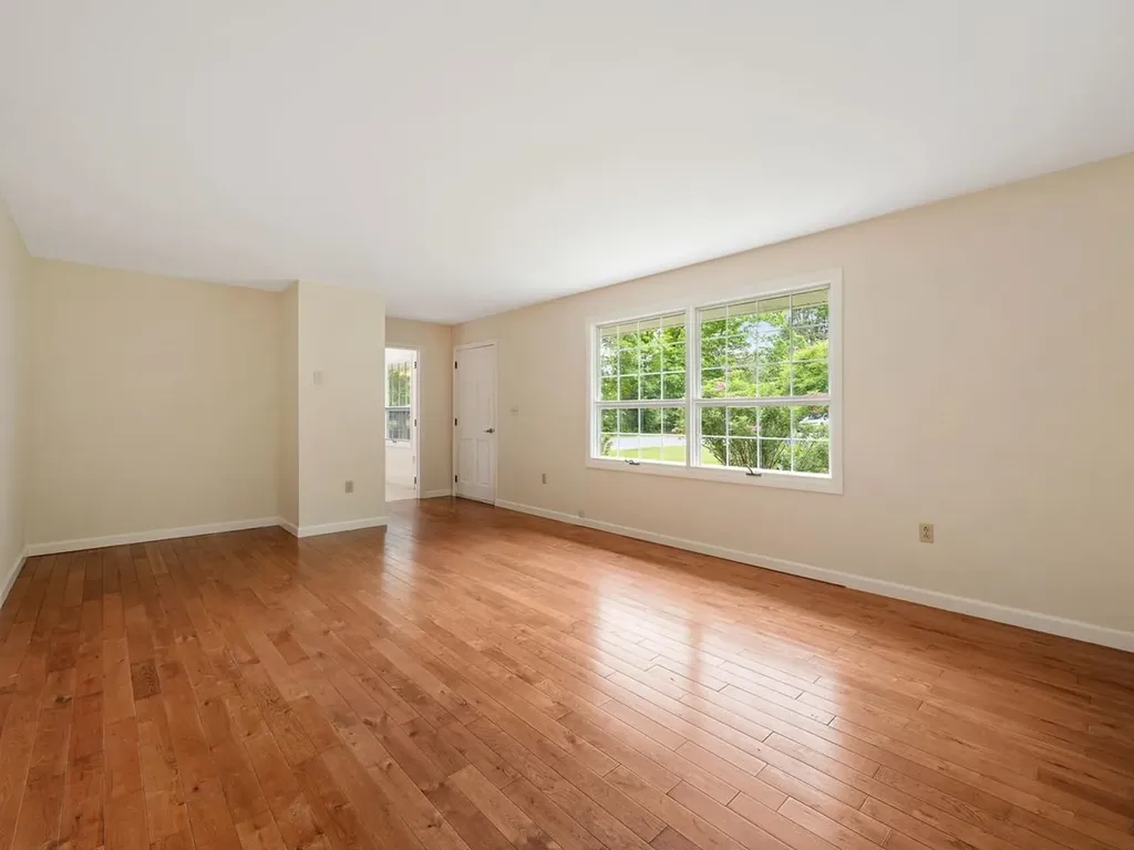 1457 Sand Road Ferrisburgh VT 05456