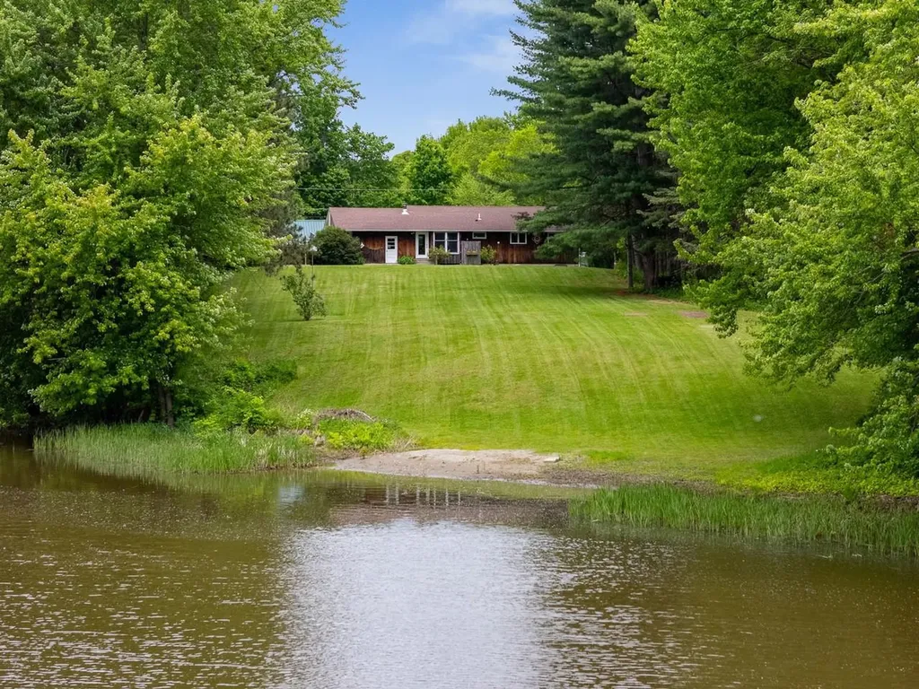 1457 Sand Road Ferrisburgh VT 05456
