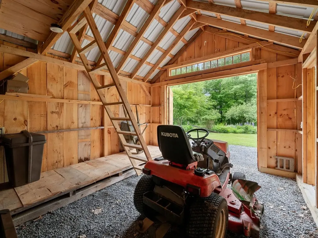 1457 Sand Road Ferrisburgh VT 05456