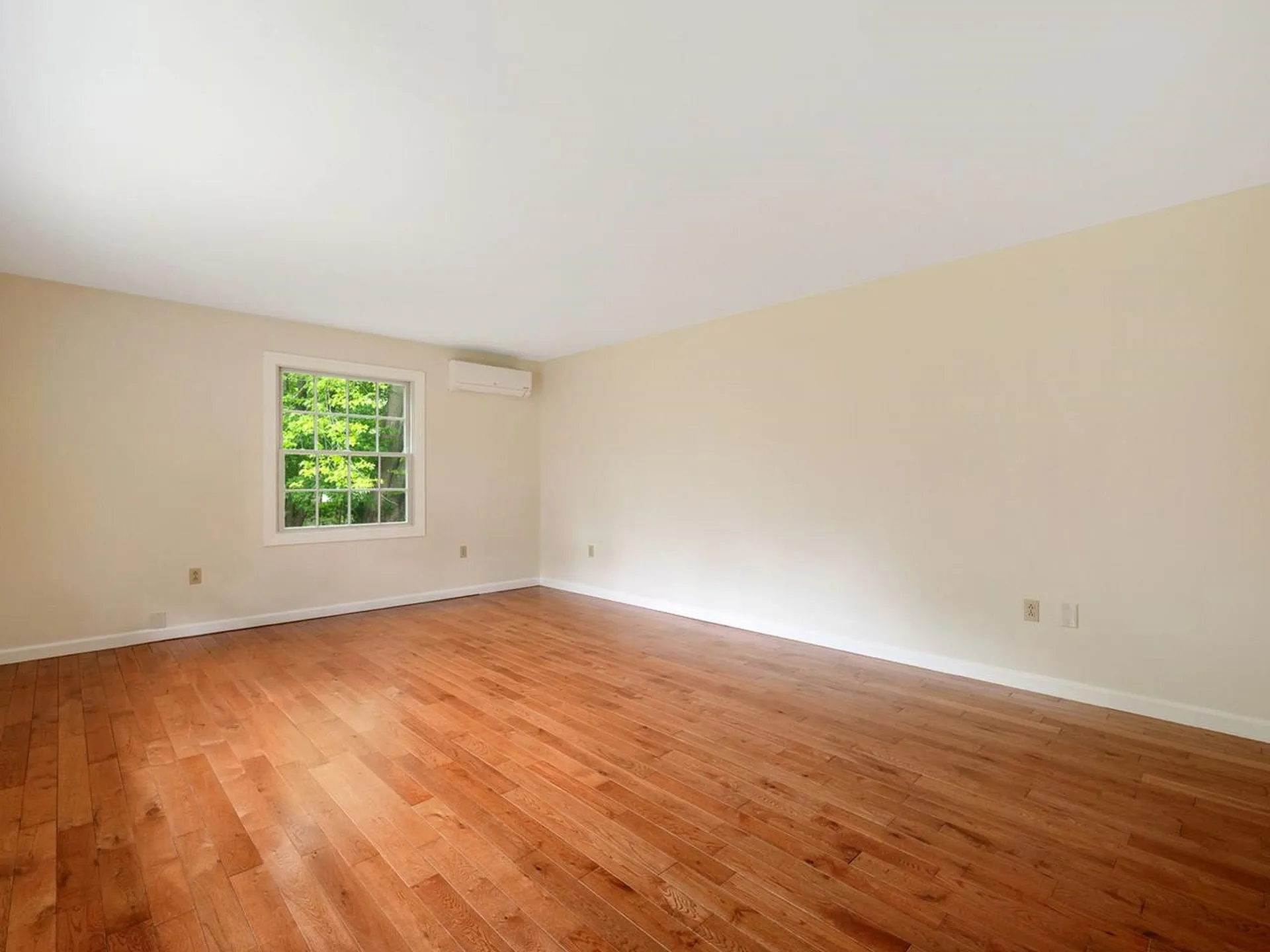 1457 Sand Road Ferrisburgh VT 05456