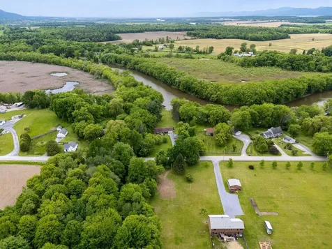 1457 Sand Road Ferrisburgh VT 05456