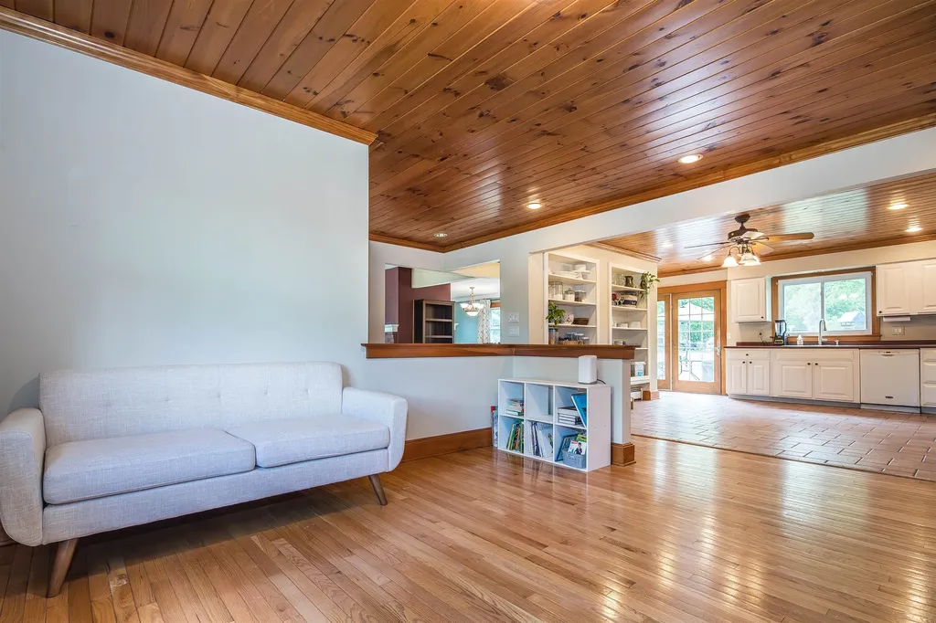 12 Laverne Drive Rutland City VT 05701