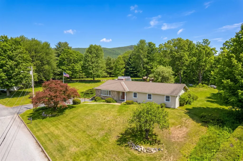 12 Laverne Drive Rutland City VT 05701