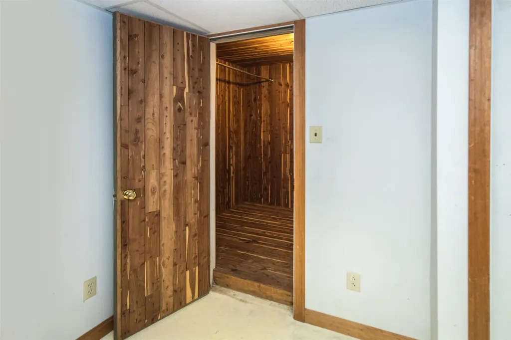 12 Laverne Drive Rutland City VT 05701