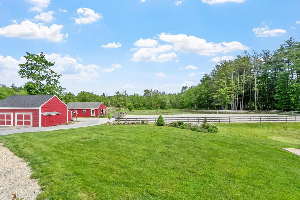 2 Pound Road Hollis NH 03049