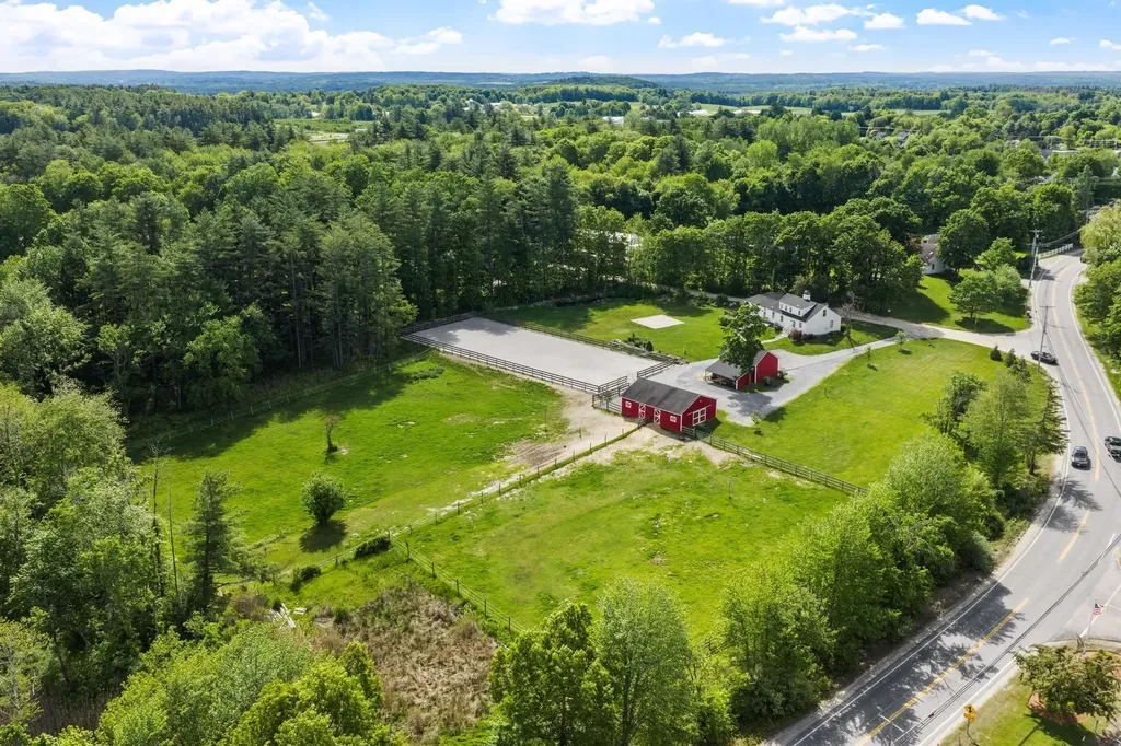 2 Pound Road Hollis NH 03049