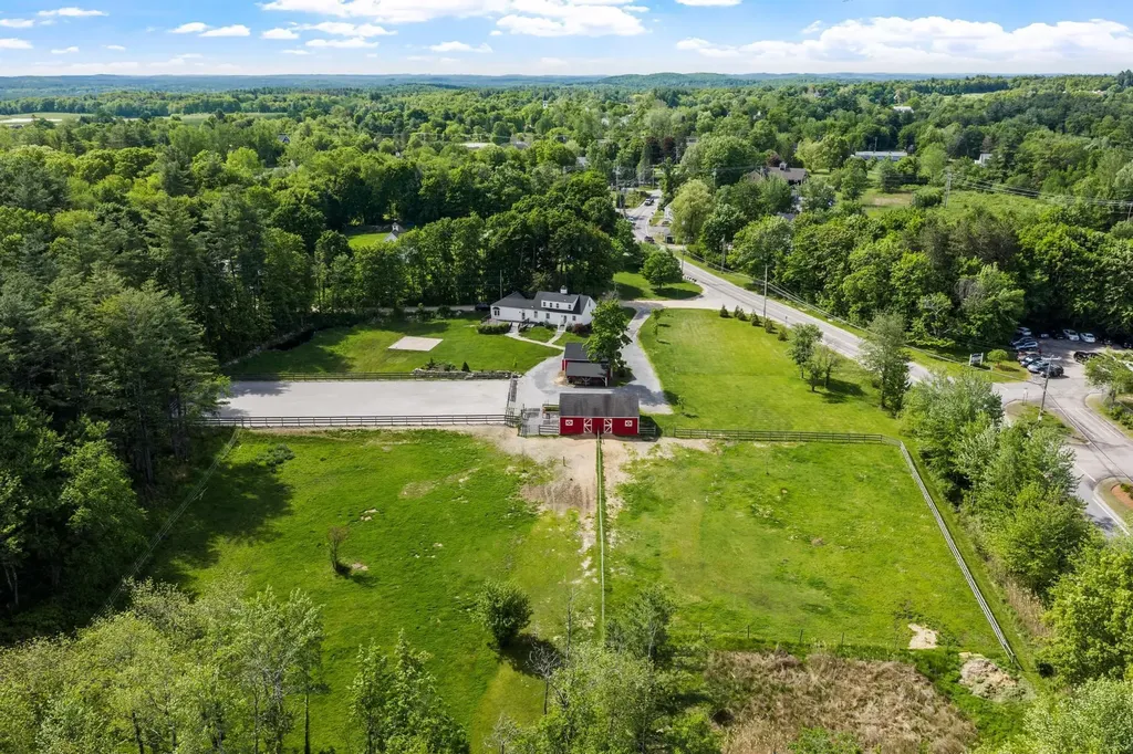 2 Pound Road Hollis NH 03049