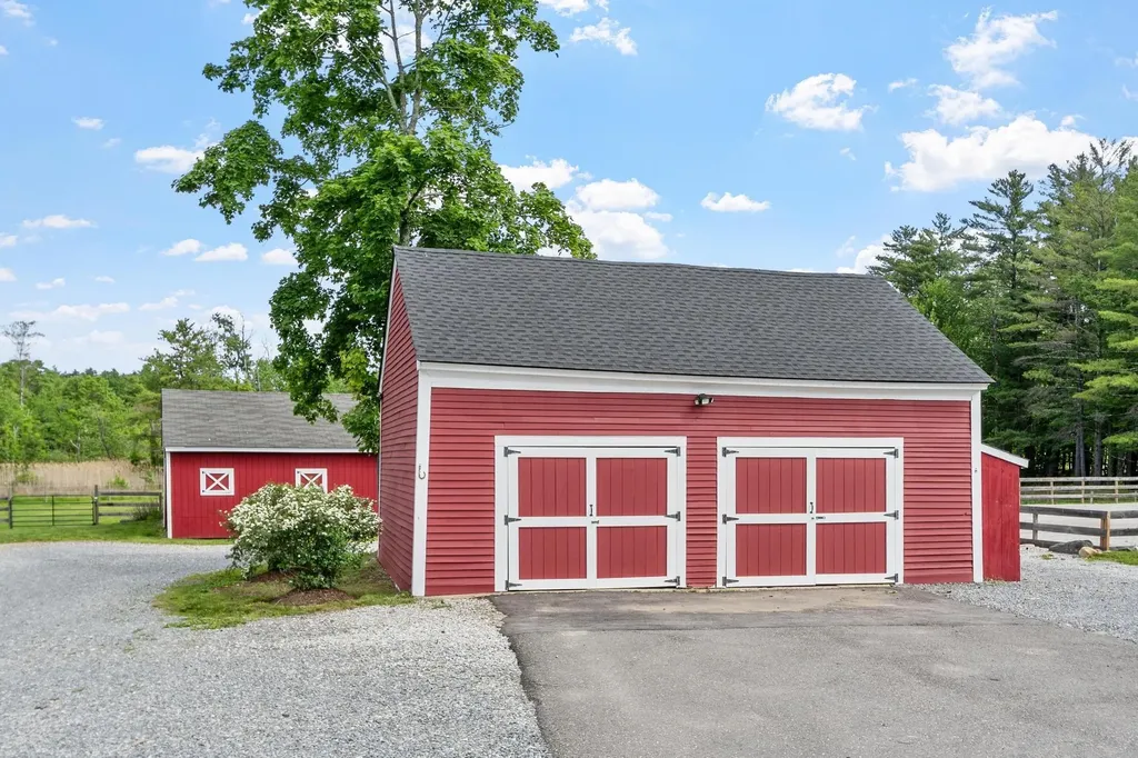 2 Pound Road Hollis NH 03049