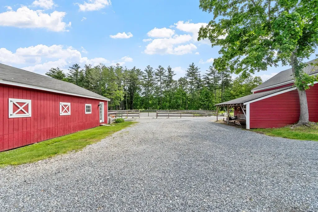 2 Pound Road Hollis NH 03049