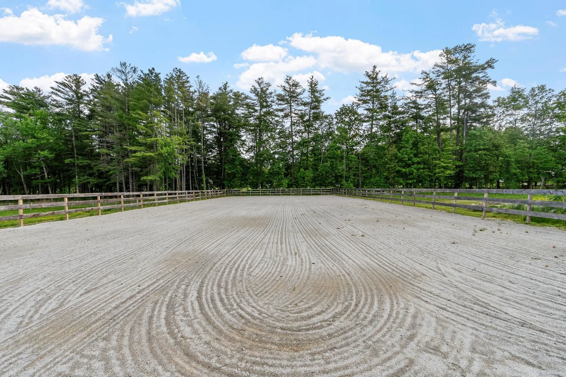 2 Pound Road Hollis NH 03049
