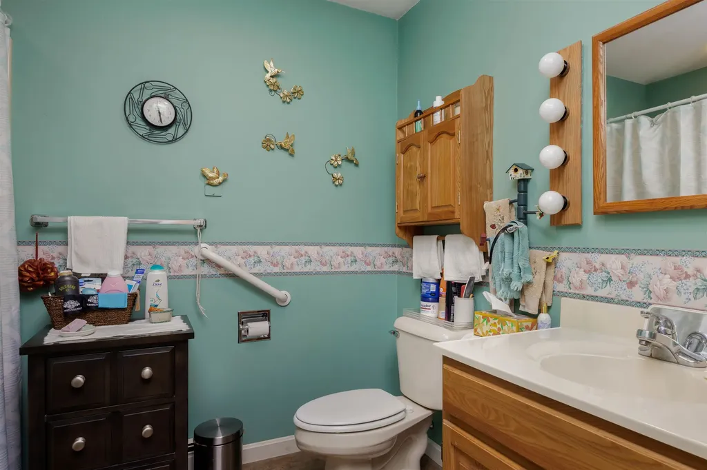 60 Fieldstone Way Hartford VT 05001