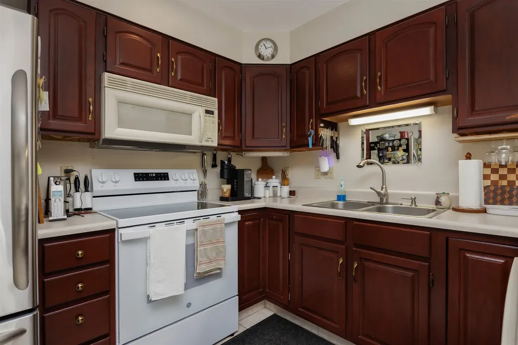 60 Fieldstone Way Hartford VT 05001