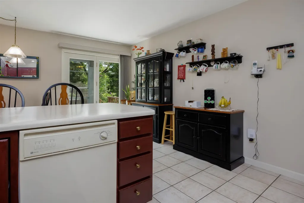 60 Fieldstone Way Hartford VT 05001