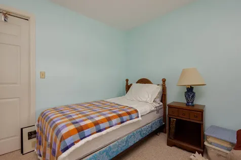 60 Fieldstone Way Hartford VT 05001