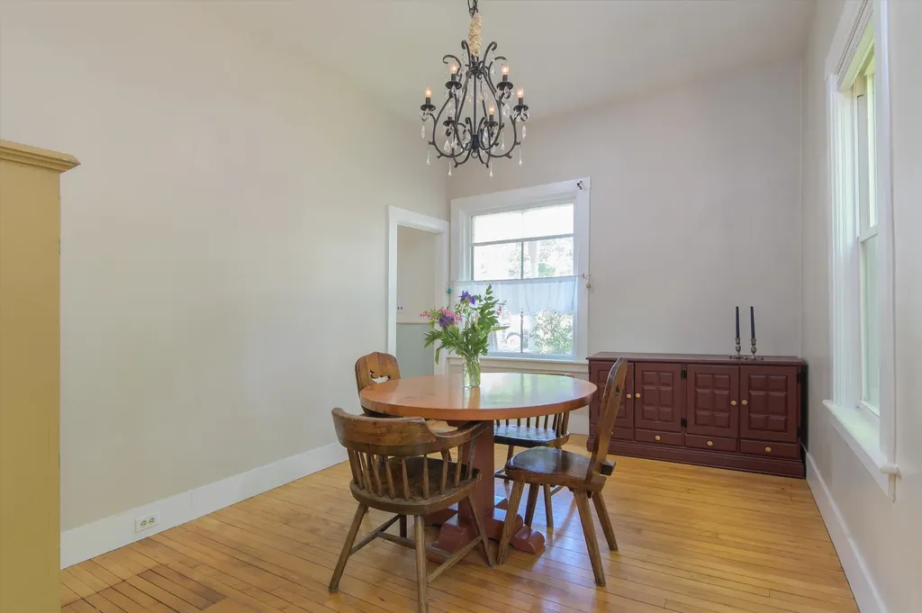 7 Academy Avenue Rockingham VT 05154