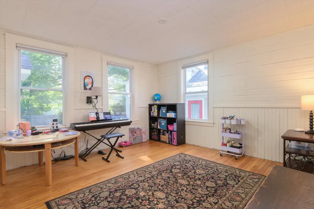 7 Academy Avenue Rockingham VT 05154