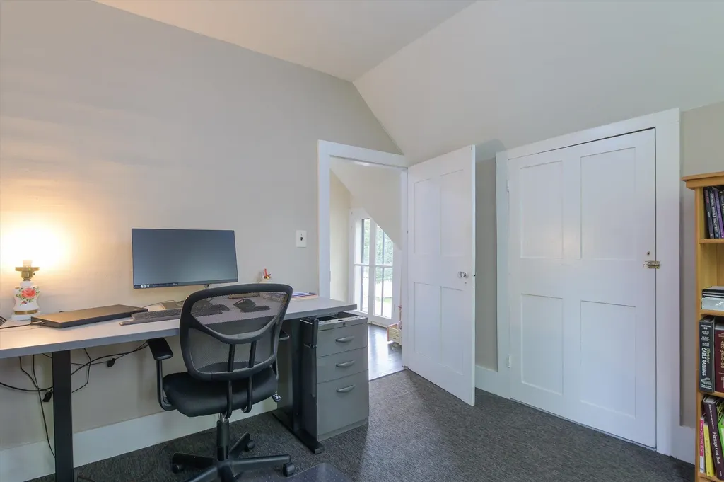 7 Academy Avenue Rockingham VT 05154