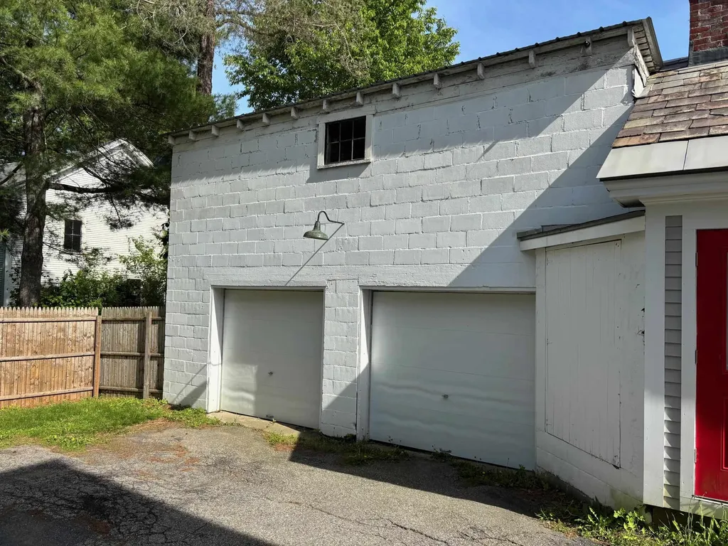 7 Academy Avenue Rockingham VT 05154