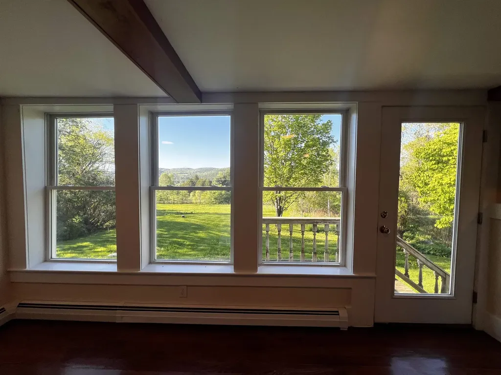 61 Braeburn Lane Barnet VT 05821