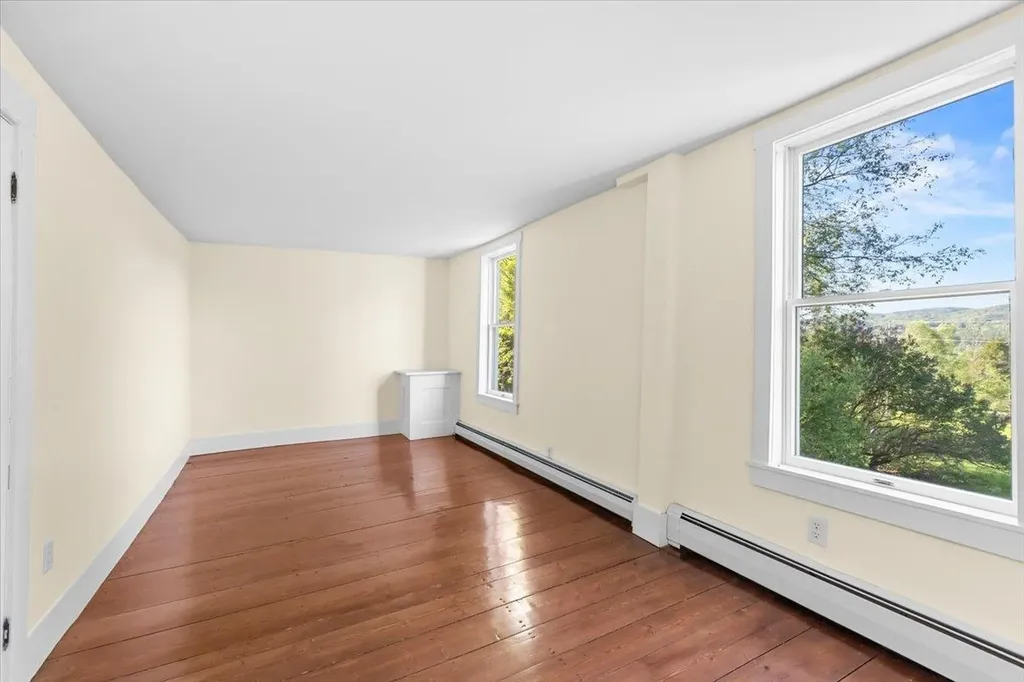 61 Braeburn Lane Barnet VT 05821